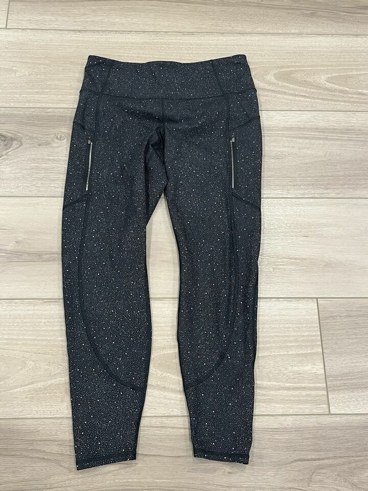 Athleta Rainier Tight Plush Supersonic Black Cosmos Reflective Run Size L - $49.49