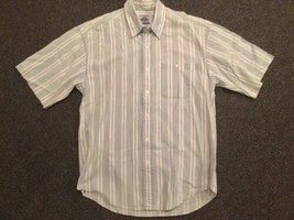 Cambridge Classics Button Down Shirt, Size M - $18.05