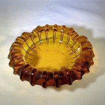 Vintage Fostoria Starburst Ribbed Amber Glass Ashtray 5&quot; Scalloped Edges - £5.85 GBP