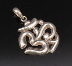 925 Sterling Silver - Vintage Carved Hollow Yoga Symbol Pendant - PT21369 - £22.20 GBP