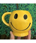 Vintage 1970&#39;s McCoy Pottery USA Ceramic Yellow Smiley Face Mug Coffee C... - $32.68 CAD