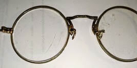 Vintage gold finish eye glasses with unusual ear piece. - £23.13 GBP