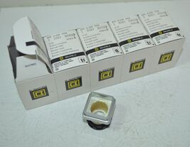 Square D Miniature Blank Pilot Light Square Bezel Lot of 5 Model# D2V2O - $14.34