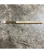 Zoeva 142 Concealer Brush - Screen Queen New - $559.49 MXN