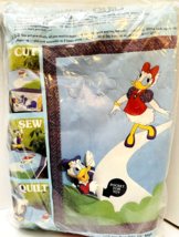Walt Disney Productions Paragon Quick Quilt Daisy and Donald Duck w Toy ... - $19.54