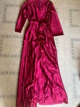 Vintage Lorraine  Size Small Ladies Long Robe And Gown Rose Color - $64.50
