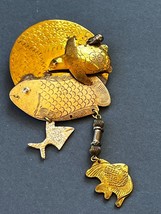 Vintage Large Layered Goldtone &amp; Silvertone Sea Turtle Fish Charm Dangle Brooch - £11.93 GBP