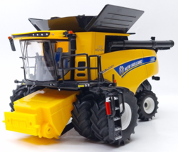 Ertl/Tomy New Holland CR8.90 Revelation Twin Rotor Combine  1/32 Scale - £37.59 GBP