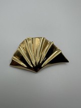 Vintage Gold Plated Monet Fan Brooch Size: 8.4cm x 5.2cm BB7 - $16.83