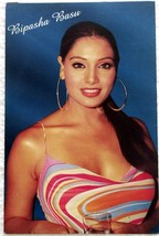 Bollywood Actor Model Bipasha Basu Beautiful Post card Postcard - £11.95 GBP