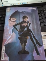 Catwoman #69 Homare Variant - $201.97 MXN