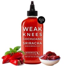 Weak Knees Gochujang Sriracha Hot Sauce Easy Squeeze Bottle 10.5 oz - £11.98 GBP