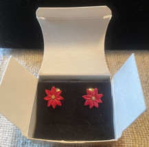 Vintage~Red Poinsettia Clip-On Earrings Golden settings~Diameter 5/8&quot;~AV... - $6.83