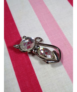 Darling Vintage Silver &amp;  Rhinestone Sitting Cat Design Pin Back Brooch - £9.61 GBP