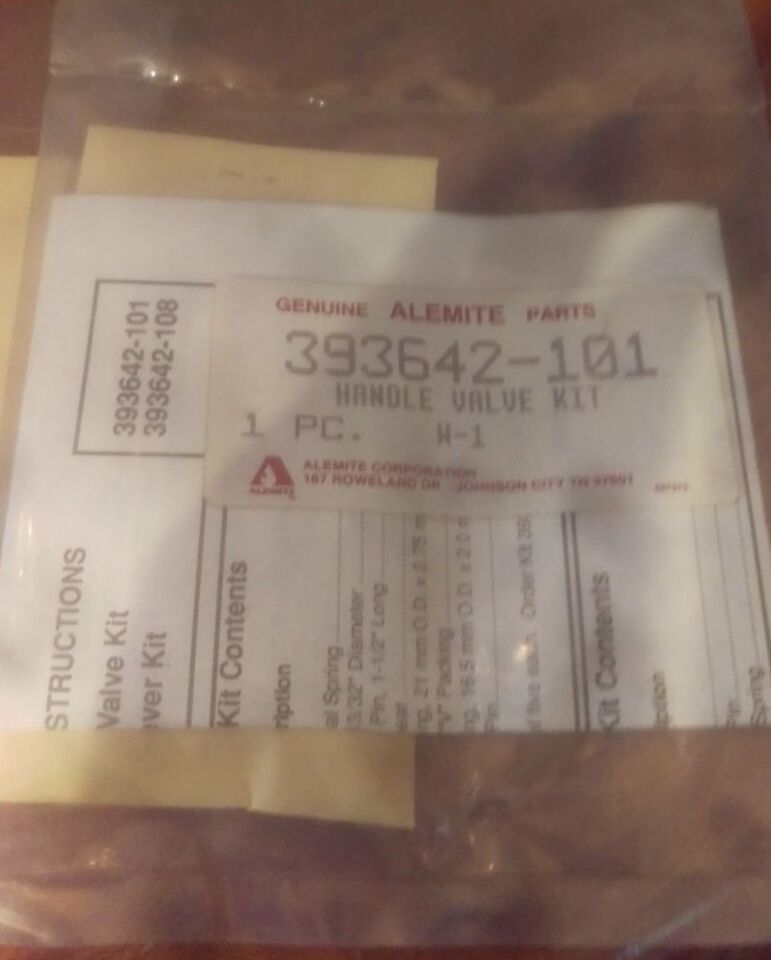 NEW Sealed ALEMITE Repair Kit Pump  Handle Lever Valve  P/N: 393642-1 - $75.24