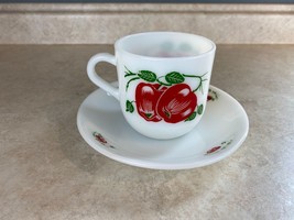 Termocrisa Mexico Vintage Holiday White Milk Glass Red Apple Tea Cup and... - $12.86