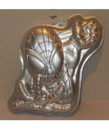 Vintage 2004 Wilton Enterprises Spiderman Aluminum Cake Pan 2105-5052 Ma... - $34.62 CAD