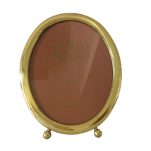 VTG Footed Brass Oval Gold 8 x 10 Picture Frame Velvet Easel Back Vintage - £17.55 GBP