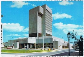 Postcard London Ontario Court House &amp; Land Registry Office - $3.95