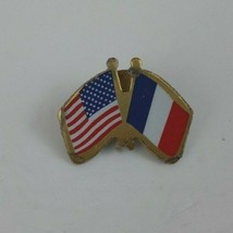 Vintage USA &amp; France Crossed Flags Lapel Pin - $102.10 MXN