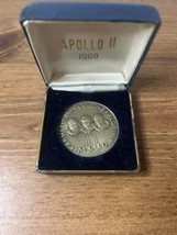 1969 Apollo 11 First Men On The Moon Coin - £37.95 GBP