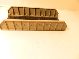LIONEL POST-WAR TRAINS - LIONEL GIRDER BRIDGE- 10&quot; LONG- 027 - S18 - $167.55 MXN