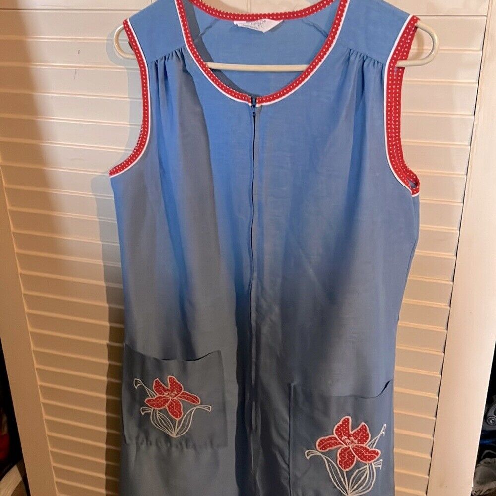 1950s full length zippered apron\dressing gown - $44.10