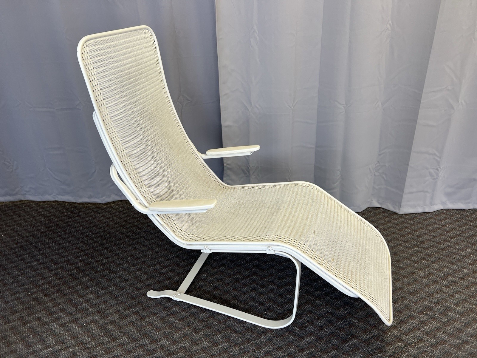 Vintage Chaise Lounge Lloyd Loom Flanders mid century modern white patio... - $399.99