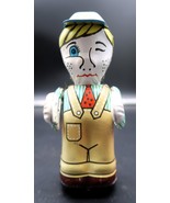Tin Wind-Up Toy With Key 5" Photographer MS273 Missing Camera - $371.80 MXN Tin Wind-Up Toy With Key 5" Photographer MS273 Missing Camera - $371.80 MXN