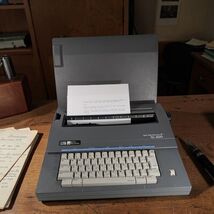 Smith Corona SL600 Electric Typewriter Spell-Right Dictionary W/ Cover T... - $49.49