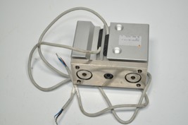 SMC PNEUMATIC Cylinder with Plate &amp; Sensors # MGQM25-20-y7p - $33.39