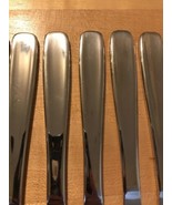 Hampton Silversmiths 196 Stainless 8 Pieces 9 1/4” - Dinner Butter Knife - $6.45 CAD