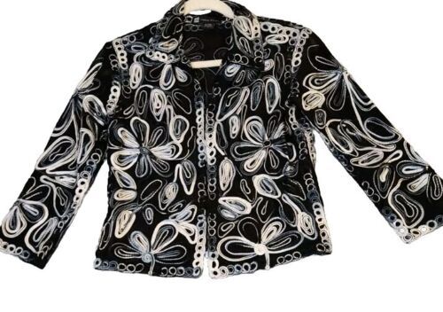 CS Casual Studio Women&#39;s Embroidered Floral Black Stretch Zip  Jacket Si... - $15.95