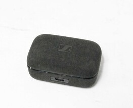 Sennheiser MOMENTUM True Wireless 4 Earbuds - Black image 5