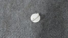 74008946 WHIRLPOOL RANGE OVEN KNOB BISQUE - $7.00