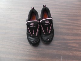 Heelys 9085 Black w/PINK Trim &amp; Rhinestones Girls sz7 Shoes KD140135 - £19.78 GBP