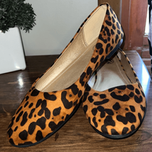 Trary Women&#39;s Animal Print Round Toe Flats Shoes Sz 11 Faux Suede - $12.74