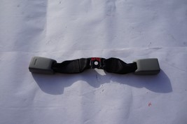 2006-2008 LEXUS IS250 IS350 SEAT BELT BUCKLE LATCH REAR CENTER X586 - $39.59