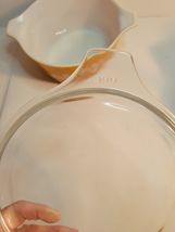 Pyrex 474-B Butterfly Gold Casserole Dish with Lid 1.5 Quart image 4