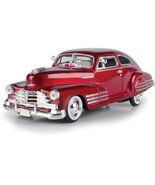 1948 Chevy Aerosedan Fleetline, Red - Motormax Premium American 73266-1/... - $559.30 MXN