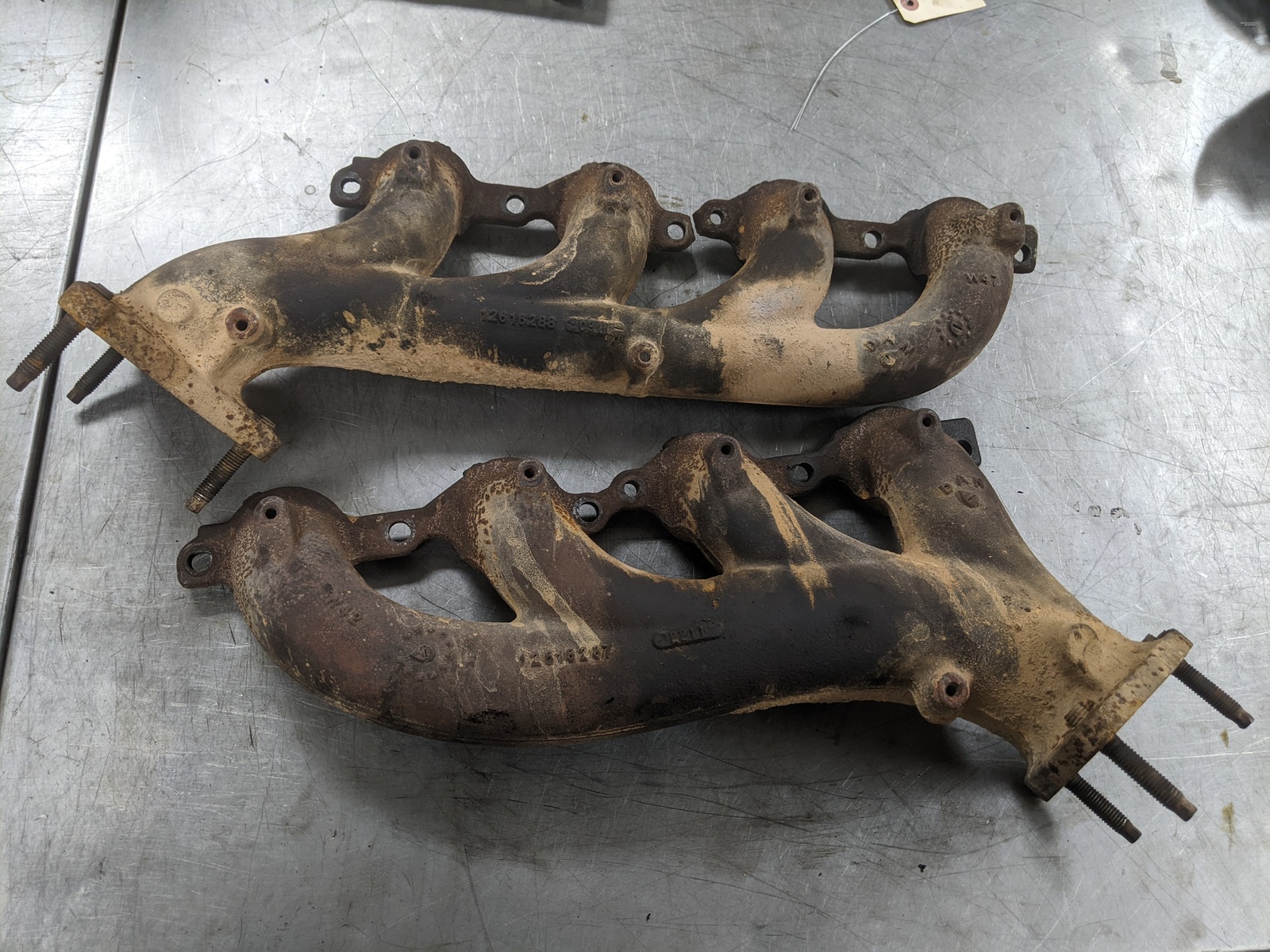 Exhaust Manifold Pair Set For 04-13 Chevrolet Silverado 1500  5.3 12616288 - $89.05
