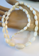 Vtg Mother of Pearl Beaded Necklace Hand Knotted Strand 22.5&quot; Long Barre... - £39.07 GBP