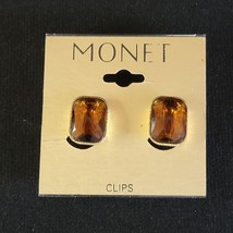 VTG MONET Signed Faux Amber Faceted Glass Cabochon Gold Tone Clip Earrings NEW - £15.65 GBP