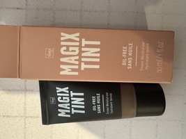 Avon Magix Tint Moisturizer Oil -Free - DEEP - $11.00