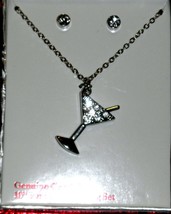 Pendant  (18&quot;) &amp; Earring Set - $6.00