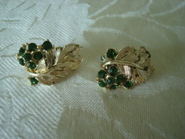 Vintage Rhinestone Clip Earrings ~ Green ~ Lisner - $6.00