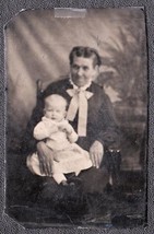 Lucinda Smith &amp; Granddaughter? Baby Grace Ellis - Antique Tintype Photo - £13.95 GBP