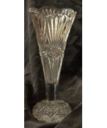 Vintage Pressed Glass Footed Vase - ORNATE BEAUTIFUL PATTERN -  LOVELY VASE - $54.31 CAD