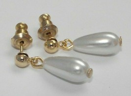 Vintage new old stock 70&#39;s gold tone faux pearl pear shape dangle earrings 7/8&quot; - £3.91 GBP