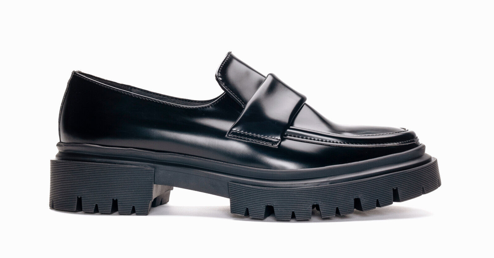Women black loafer flat shoes moccasin in vegan leather microfibers ridged sole